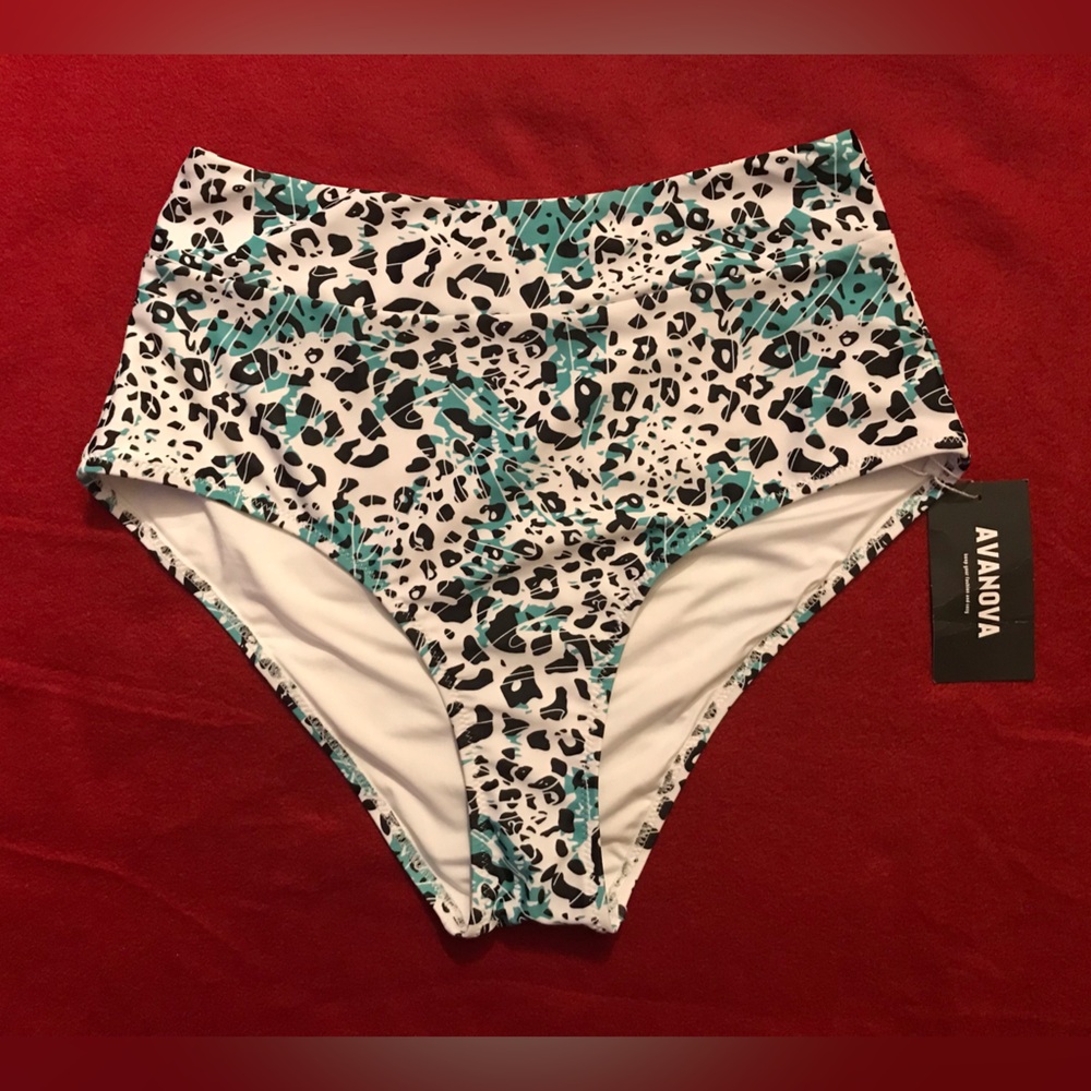 NWT Avanova Swim Bottoms
